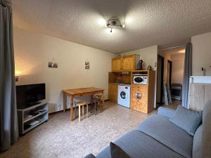 Appartements Studio 4 pers avec balcon, proche telecabine, tele, Wi-Fi, casier a skis - Morillon - FR-1-642-30 : photos des chambres