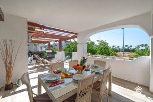 Noray Bright Beachfront 3BR - Terrace, Prime Spot