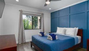 Blue Lagoon - 1st Floor Lagoon Tennis Villa!