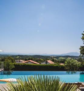 Villas Villa de luxe avec belle piscine et vue imprenable : Villa