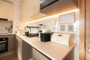 Lake Encanto 2D con Vista al Lago