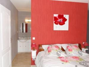 Maisons de vacances Gite Coccinelle - Sauna,Jacuzzi,Calme : photos des chambres