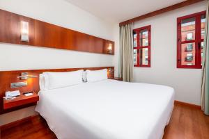 Junior Suite room in Senator Huelva