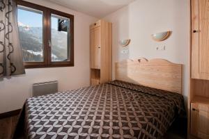 Hotels Appartement 3 Pieces 6 Personnes MAE-9883 : photos des chambres