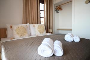 Bohemian Afitos Apartment