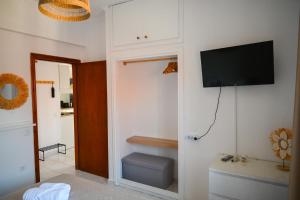 Bohemian Afitos Apartment