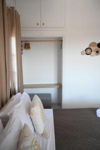 Bohemian Afitos Apartment