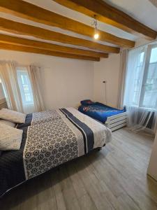 Appartements Maison de ville spacieuse : photos des chambres