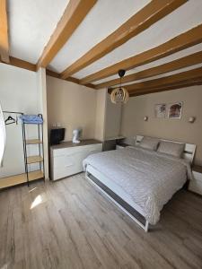 Appartements Maison de ville spacieuse : photos des chambres