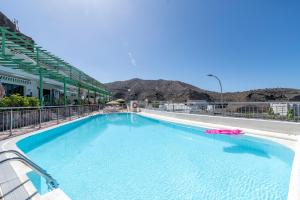 Los Veleros Apartments