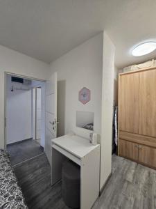 Tiny House Ciciban - self check in and check out