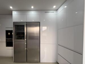 Beautiful renovated luxury apartment terrace parking