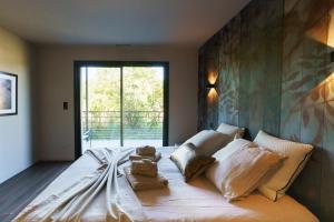 MAISON CHAPRON Villa de standing avec piscine, calme et golf à Biscarrosse