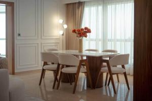 Lux 4BR & S Full view of Oran Bay and port