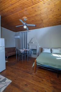 AtESI HOUSE-LEFOKASTRO