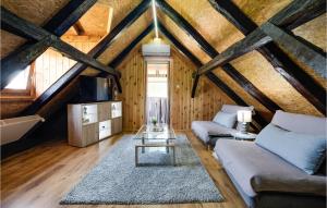 2 Bedroom Lovely Home In Duga Resa