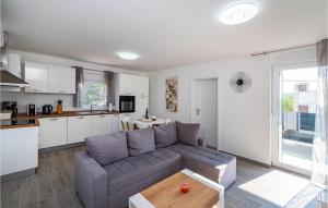 2 Bedroom Lovely Apartment In Obrovac