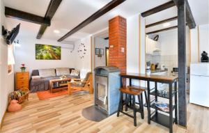 Lovely Home In Frkasic