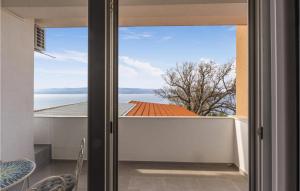 Gorgeous Home In Jesenice Dugi Rat