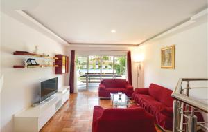 Gorgeous Home In Sinj