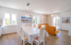 Stunning Home In Mlini