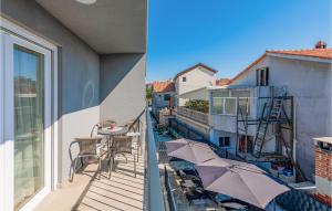 Amazing Apartment In Zadar With Wifi 