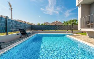 Amazing Apartment In Zadar With Wifi