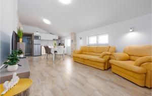 2 Bedroom Lovely Apartment In Vrsi