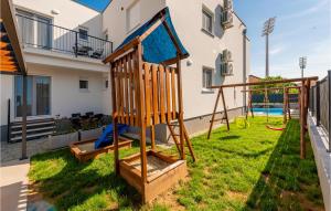 Stunning Apartment In Zadar With Wifi