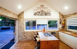 Amazing Home In Zaton Obrovacki 