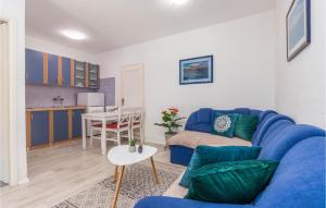 Lovely Apartment In Sveti Filip I Jakov