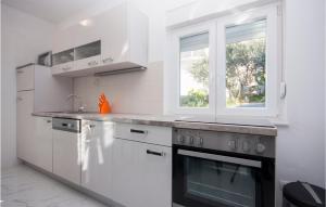 Stunning Apartment In Rogoznica