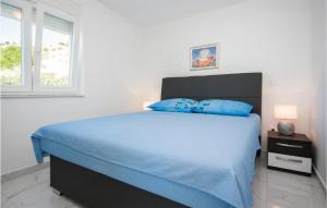 Cozy Apartment In Rogoznica With Wifi