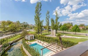 Stunning Home In Solin With Wifi