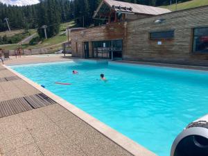Appartements Studio pour 4 personnes , equipe , parking prive : photos des chambres