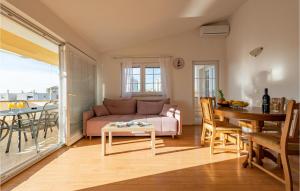 2 Bedroom Awesome Apartment In Zadar