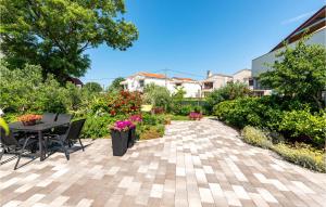 Lovely Apartment In Bibinje With Wifi