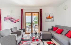 Stunning Home In Vizinada