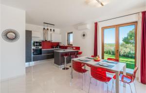 Stunning Home In Vizinada