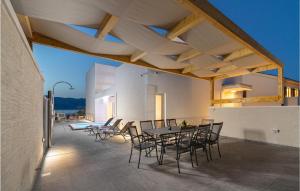 Amazing Home In Povlja