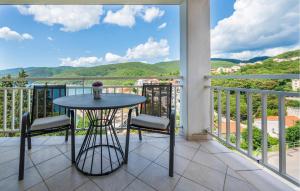 1 Bedroom Awesome Apartment In Rabac