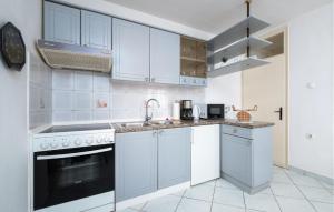 1 Bedroom Awesome Apartment In Rabac