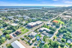 Sunset Dream Minutes from the Beach - Unit 8