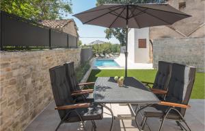 Nice Home In Muntrilj With Wifi