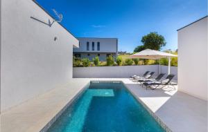 Stunning Home In Vintijan With Sauna