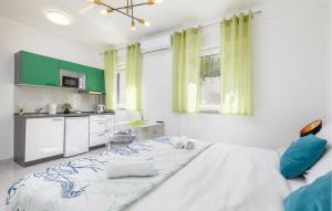 Lovely Apartment In Pula With Wifi