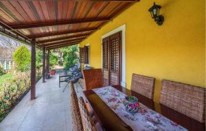 Amazing Home In Plomin With Wi-Fi