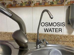 Casa Soto -Ubicacion privilegiada-Aparcamiento en tu puerta y acceso rapido a Servicios- Playas y Lugares de Interes- Netflix-Disney Plus-Prime-Full Sports TV