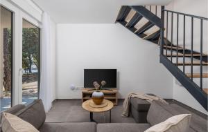 Pet Friendly Home In Kraljevica 