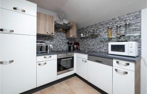 Amazing Apartment In Krsan With Wifi